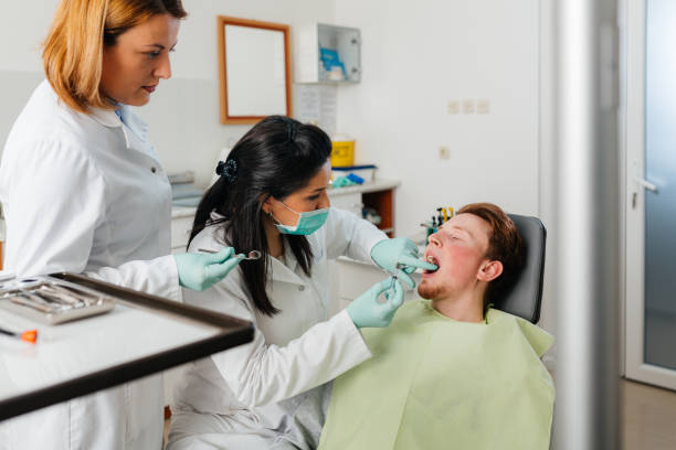Best Emergency Tooth Extraction  in Huntsville, TX